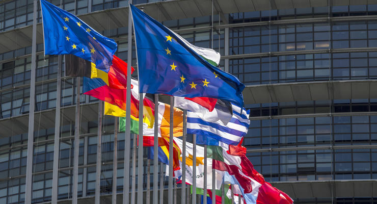ЕС готовит пятый пакет санкций против РФ - Reuters