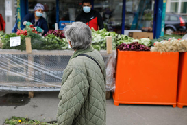 Украинцам начнут раздавать продукты бесплатно: что входит в список товаров