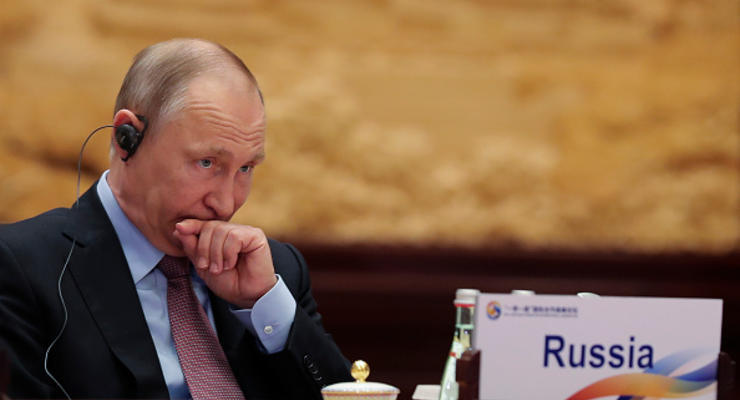 Деньги и обучение в России: Путин пытается втянуть белорусов в войну