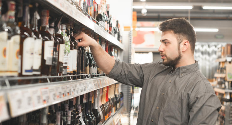 В Киеве продажа алкоголя возобновится с 1 апреля