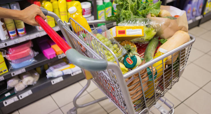Беларусь ввела ограничения на вывоз продовольственных товаров: Что в списке