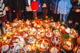 Война в Украине: Дополнительные выходные на Пасху и майские праздники отменили