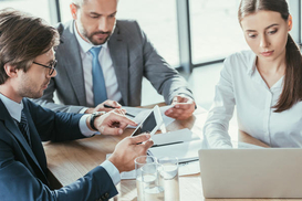 Война в Украине: Все больше украинцев возвращаются к работе