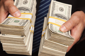 Ввоз валютных ценностей из-за границы в Украину: Какие правила действуют