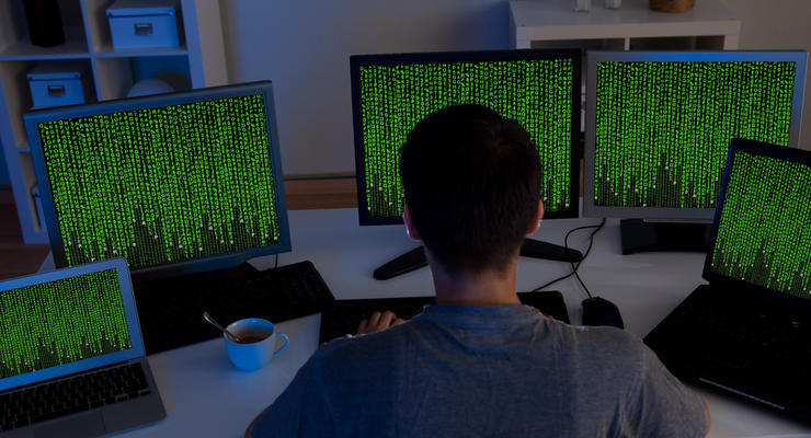 Новые кибератаки в Украине: Хакеры используют темы штрафов от налоговой