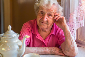 Близько 65 тисяч людей похилого віку отримають грошову допомогу від ООН: Кого стосується