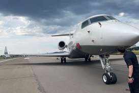 На нужды украинской армии: Вертолет и самолет Медведчука передали ВСУ