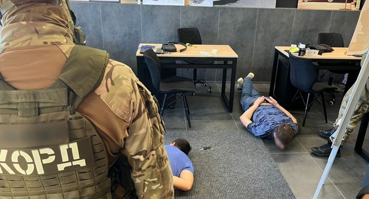 На Прикарпатті під час реалізації гумдопомоги викрито працівників благодійної організації / gp.gov.ua