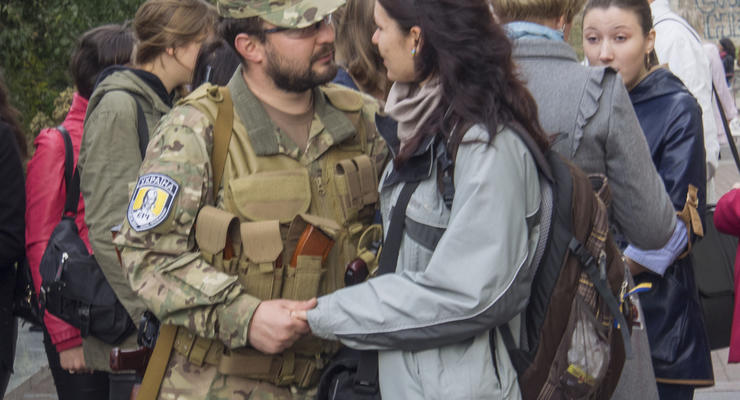Українським військовим потрібна допомога: Скільки коштів залишилося на спецрахунку НБУ
