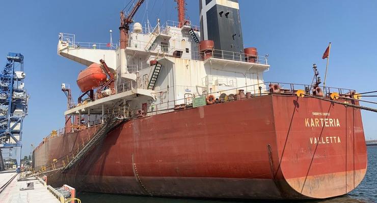 "Зерновая инициатива": Из украинских портов отправились сразу 6 судов с агропродукцией