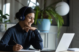 Робота в Польщі: Скільки українських біженців уже вивчають польську мову