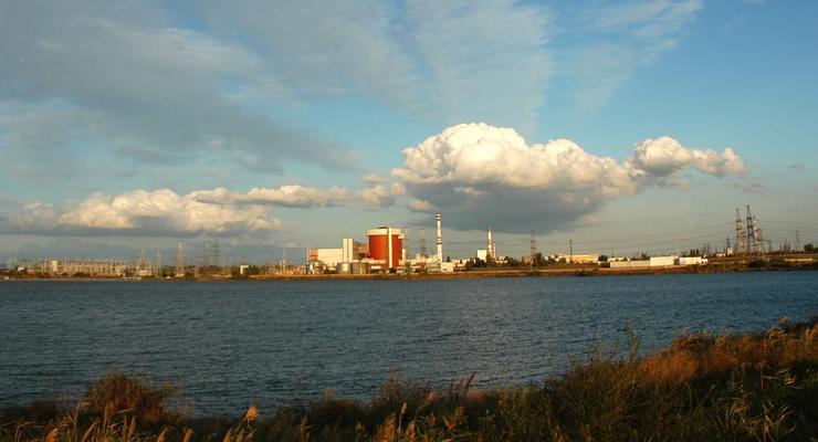 Россияне обстреляли Южноукраинскую АЭС: Ракета упала возле ядерных реакторов