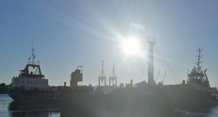 Отправлены еще 4 судна с продовольствием / facebook.com/MinInfra.UA