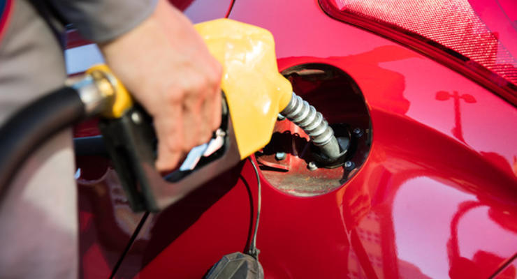 Ситуація на ринку пального: В Україні почали дорожчати бензин та ДП