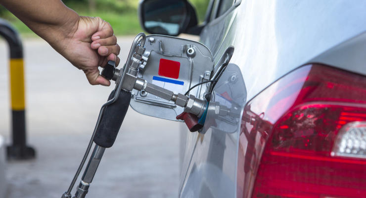 Цены на автогаз продолжают расти: Сколько стоит литр на АЗС