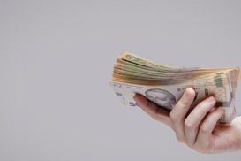 Освобожденные из плена украинки получат финансовую помощь: Сколько выплатят