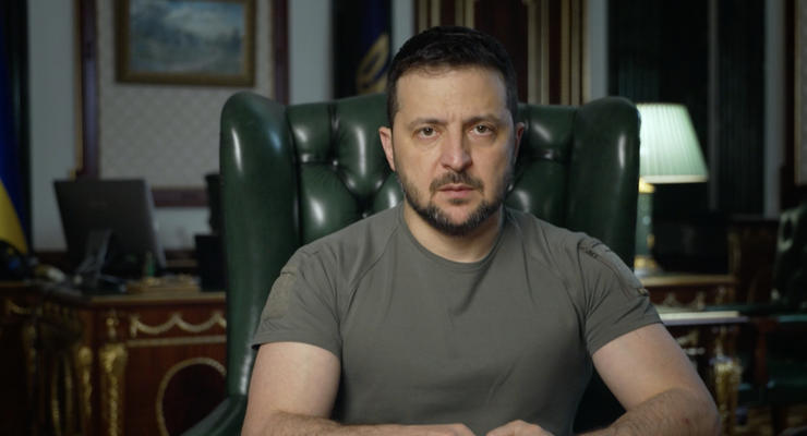 Зеленский предложил продлить военное положение и мобилизацию в Украине
