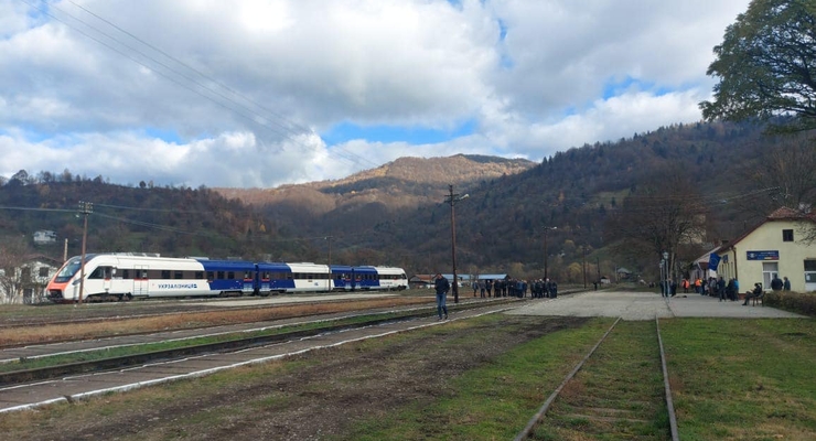 УЗ осуществила первый пробный заезд на восстановленном участке Рахов - Дилове - Валя-Вишеулуй / mtu.gov.ua