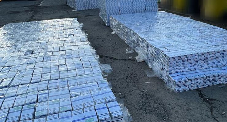 БЭБ предотвратило вывоз за границу сигарет на 6 млн грн / esbu.gov.ua