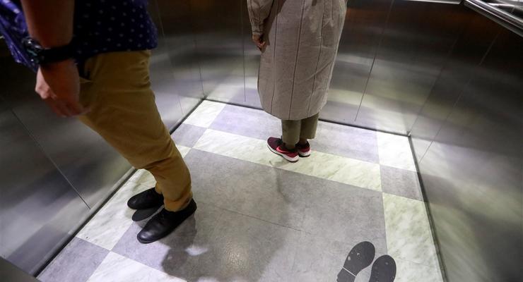 Що робити, якщо застрягли в ліфті: Українцям дали декілька порад