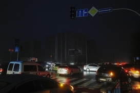 В "Укрэнерго" ответили, когда украинцев переведут на плановые графики отключений света