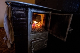 В условиях отсутствия света: Как безопасно пользоваться газовыми горелками и печками