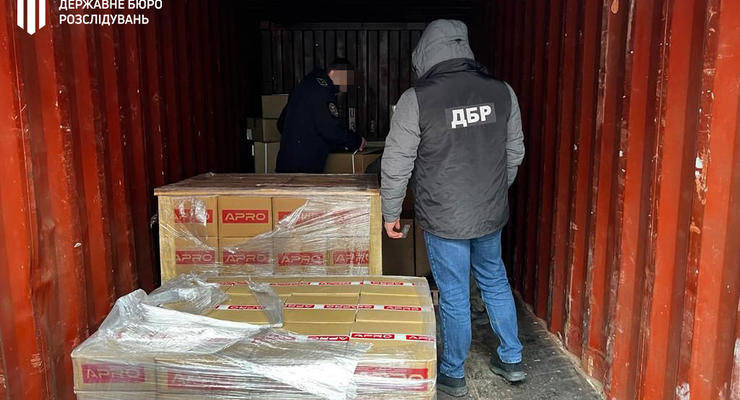 В Украину хотели ввезти товары из РФ: На Ровенской таможне обнаружили радиаторы и стройматериалы