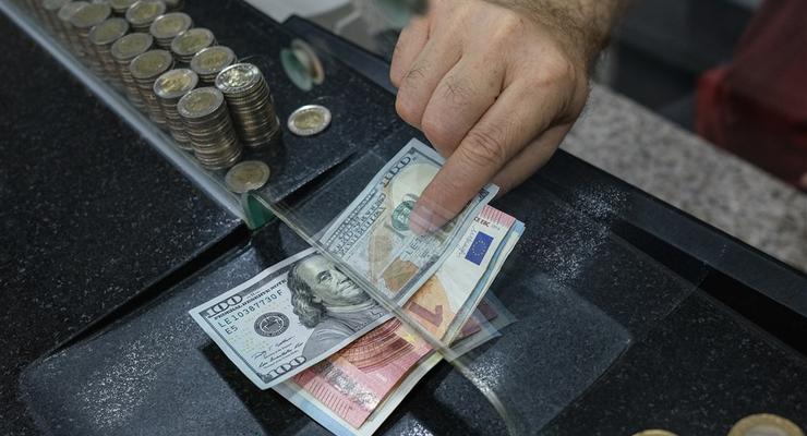 Курс валют на 23.12.2022: Евро растет