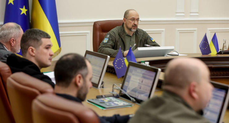 Україна отримала п'ять "безвізів" із ЄС під час війни - Шмигаль
