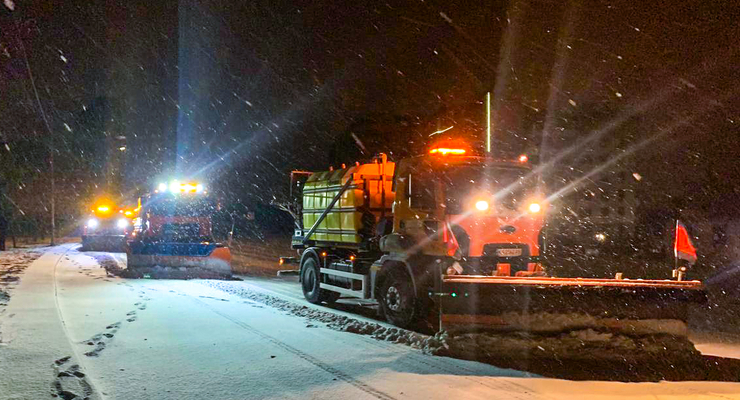 В Киеве продолжается уборка снега на улицах / kyivcity.gov.ua