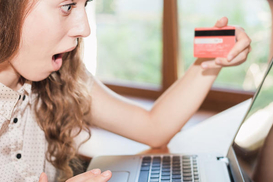 Фейкові виплати від іноземних партнерів: Українців попередили про шахраїв