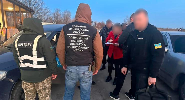 В Молдову за 6 тыс долларов: пограничники ликвидировали канал бегства уклонистов за границу