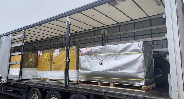 Япония передала Украине генераторы / mev.gov.ua