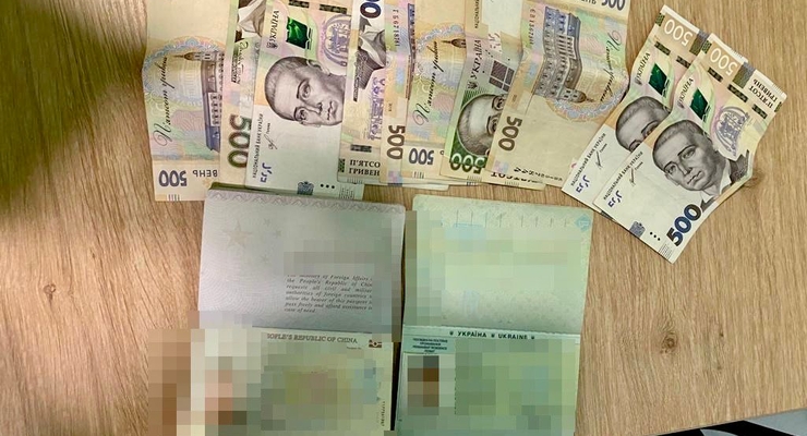 Гражданин Китая предлагал взятку за ускорение пересечения границы / dpsu.gov.ua