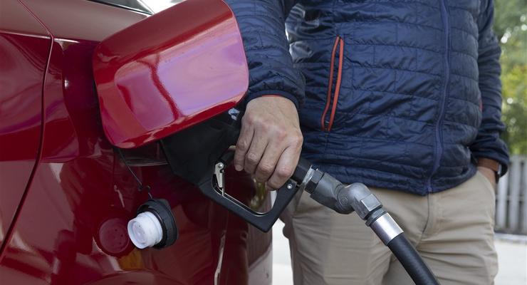 Ціни на пальне зменшилися в лютому: скільки коштує бензин на українських АЗС