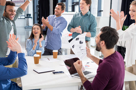 Релокация бизнеса: 800 предприятий уже переехали, более 600 возобновили работу