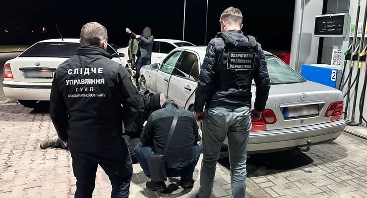 "Услуга" за 9 тыс евро: на Закарпатье ликвидировали канал незаконной переправки лиц через границу