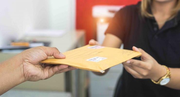 В Минреинтеграции рассказали, какие документы разрешено отправлять за границу по почте