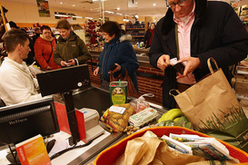 Что делать, если пропали вещи из камеры хранения в магазине: советы Госпродпотребслужбы