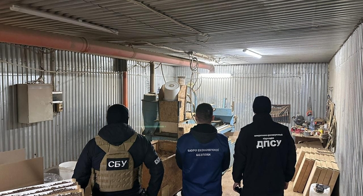 В Белгород-Днестровском разоблачили нелегальную линию по производству сигарет / dpsu.gov.ua