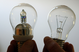 Обмен ламп накаливания в Украине: Укрпочта сокращает количество отделений