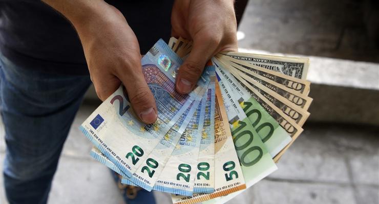 Курс валют на 27.04.2023: Евро стремительно дорожает