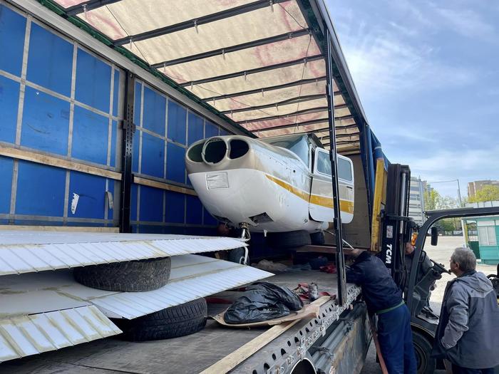 Киевские таможенники разоблачили попытку ввоза самолета Cessna