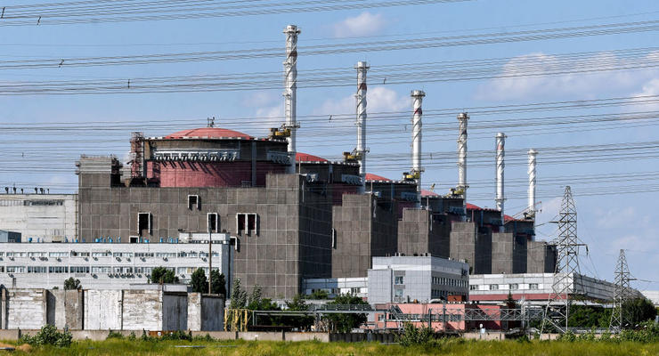 Из-за обстрела Запорожская АЭС перешла в режим блэкаута: чем это грозит