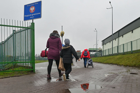 Украинцы в Польше могут получить денежную помощь: кому выплатят до 53 тыс грн