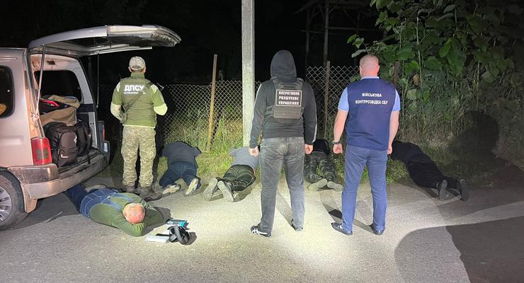 В Венгрию за 3 тыс евро: правоохранители задержали уклонистов и переправщиков