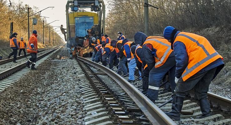 УЗ повысит заработную плату железнодорожников