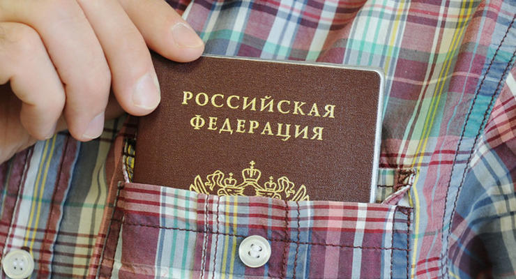 Оккупанты выплачивают "помощь" пострадавшим от подтопления после получения паспорта РФ