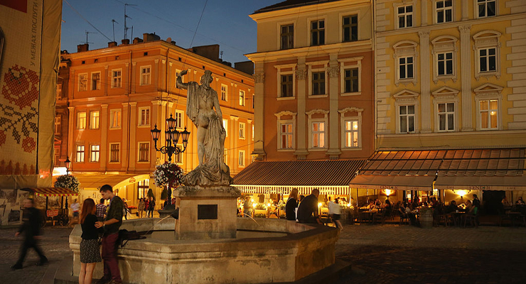 Сколько украинцев планируют путешествовать по стране в ближайшее время / Getty Images