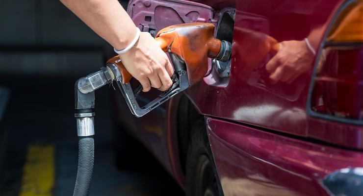 Ціни на пальне стрімко йдуть угору: скільки коштує бензин сьогодні